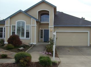 2042 Boxwood Pl, Santa Rosa, CA 95403