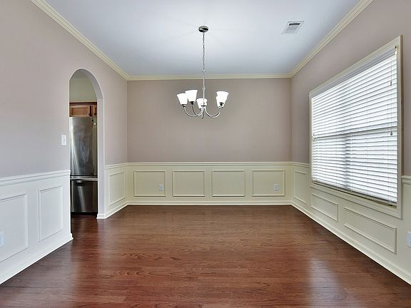 3rd image of 2517 Orchard St