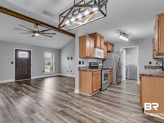 4th image of 15622 Talus Ct