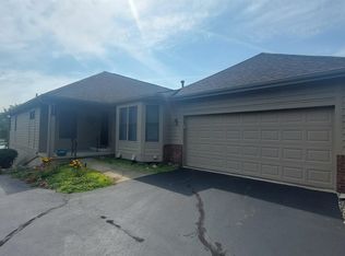 555 Richlyn Dr, Adrian, MI