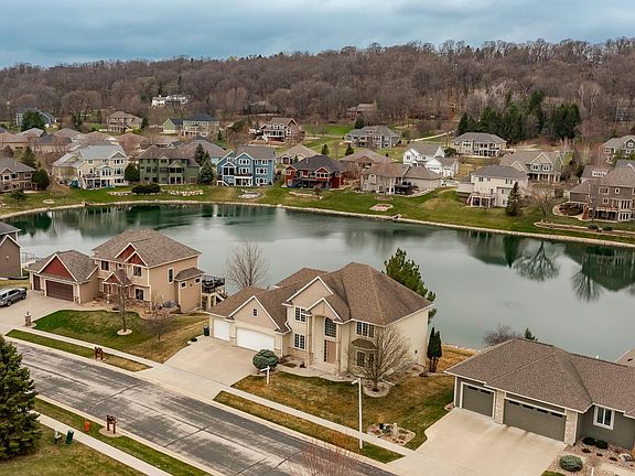 2nd image of 4066 Autumn Lake Ct SW