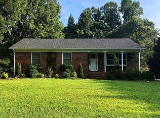 2312 Bonnie Ln, Summerfield, NC 27358