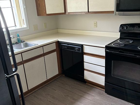 Well maintained kitchen which overlooks the front patio.