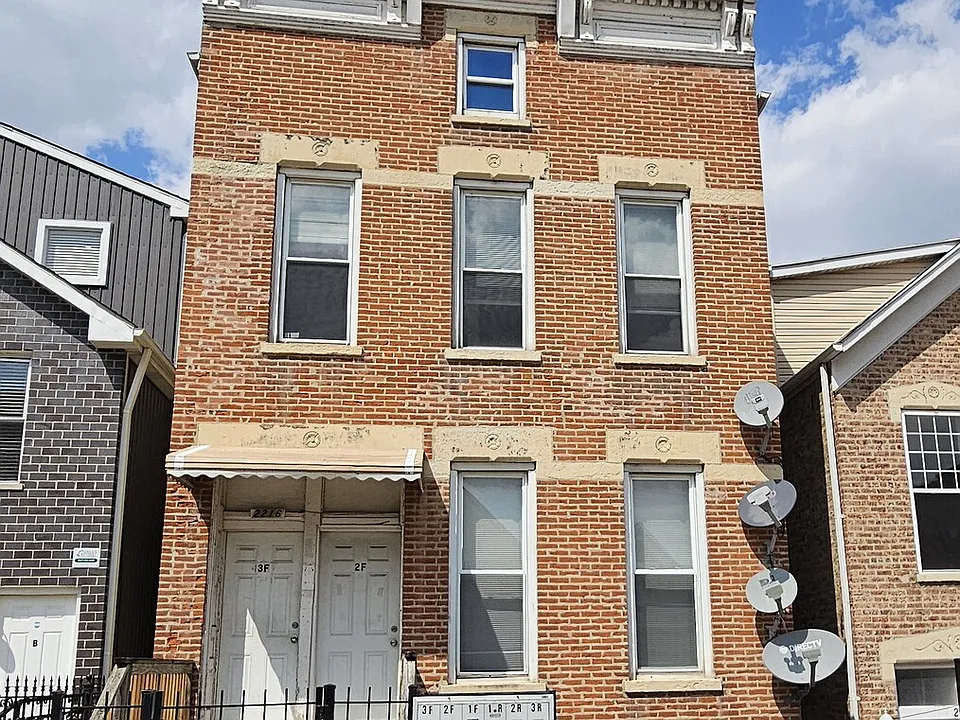 2216 W 21st Pl #3F