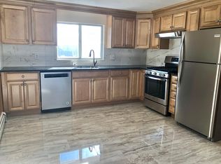 47 South St APT 3, Quincy, MA 02169