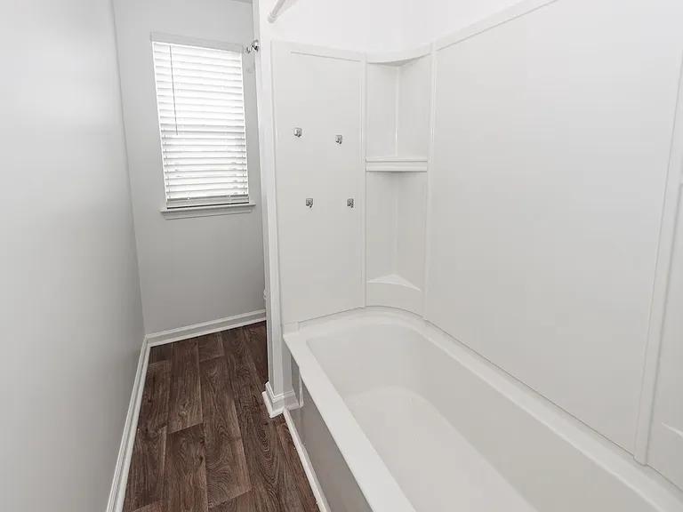 715 Hilchot Dr — Photo 42