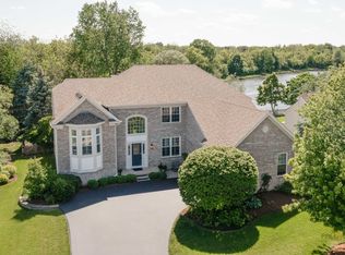 913 Eaton Ct, Lake Villa, IL 60046