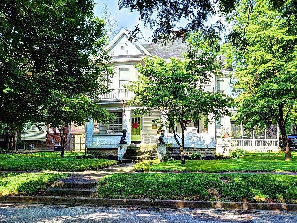1st image of 702 Magnolia Ave