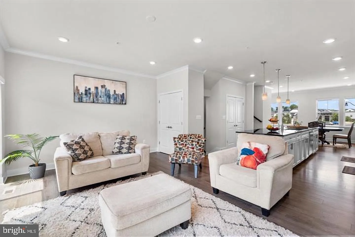3 bed, 3.5 bath, 2184 sqft, $3,400 — Photo 3