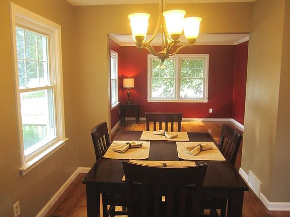 3rd image of 2906 Palmer Ct