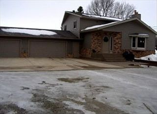 1st image of 5208 Cedar Ave