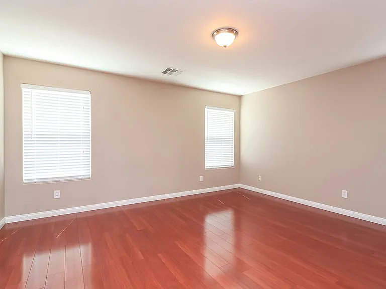 11758 Bergamo Ct — Photo 12