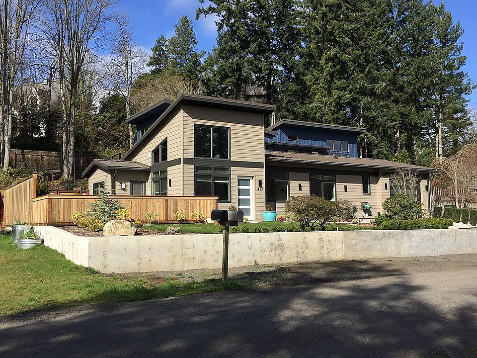 1st image of 417 Robinwood Dr NE