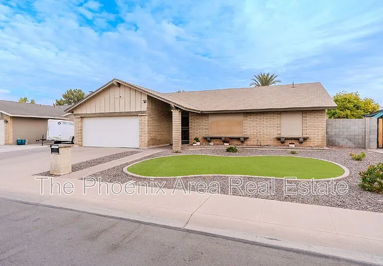 3231 N Woodburne Dr — Photo 28