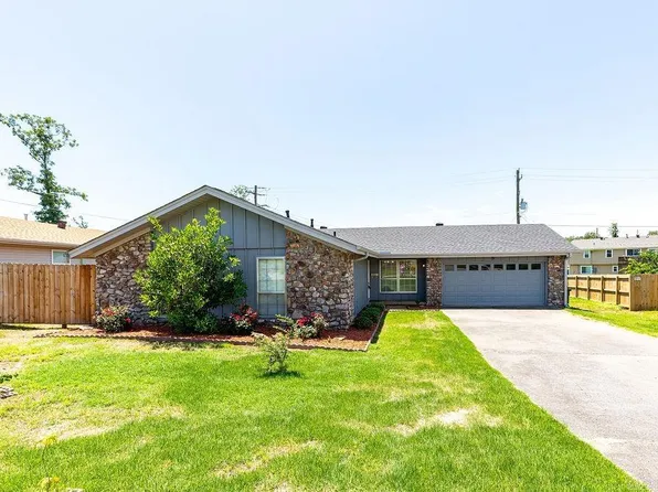 5 Cherry Valley Dr, Little Rock, AR 72211