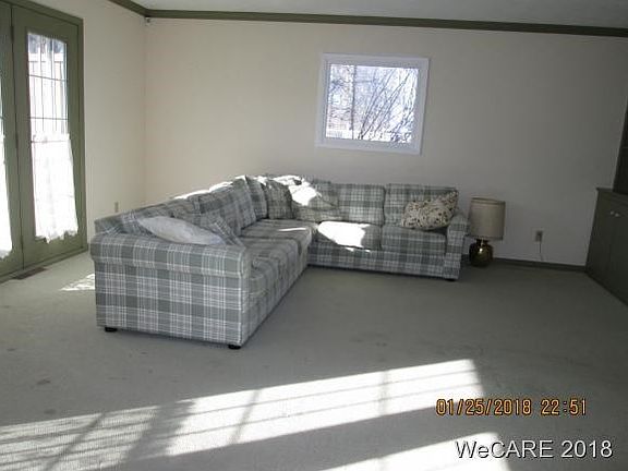 2nd image of 1863 Wendell Ave
