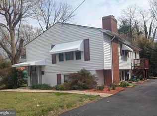 2843 Annandale Rd, Falls Church, VA 22042