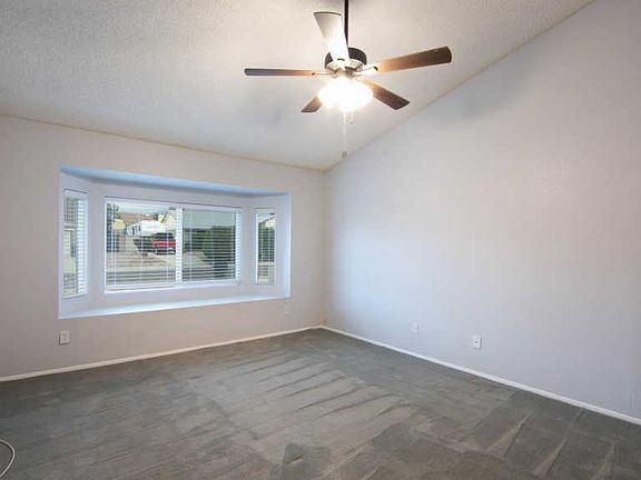 5th image of 3495 Briarwood Dr