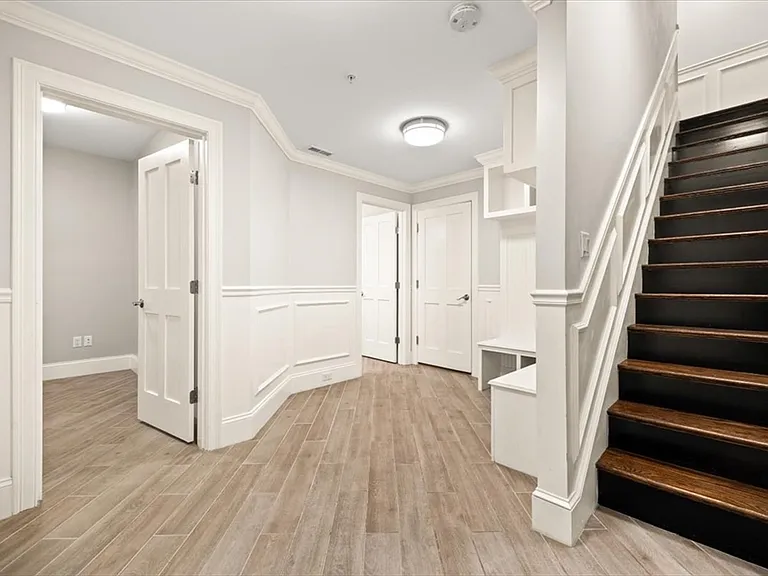 20 Dalby St #20 — Photo 31