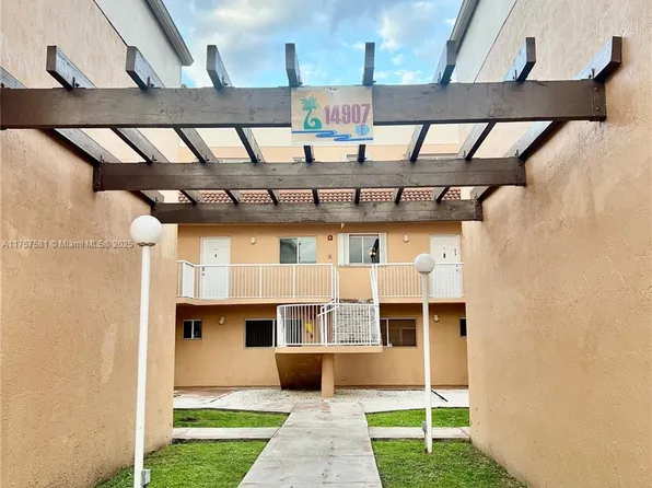 14907 SW 80th St APT 204, Miami, FL 33193