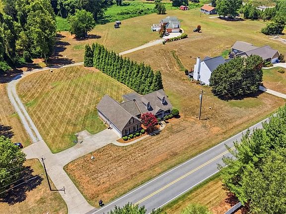 4th image of 5397 NW School Rd