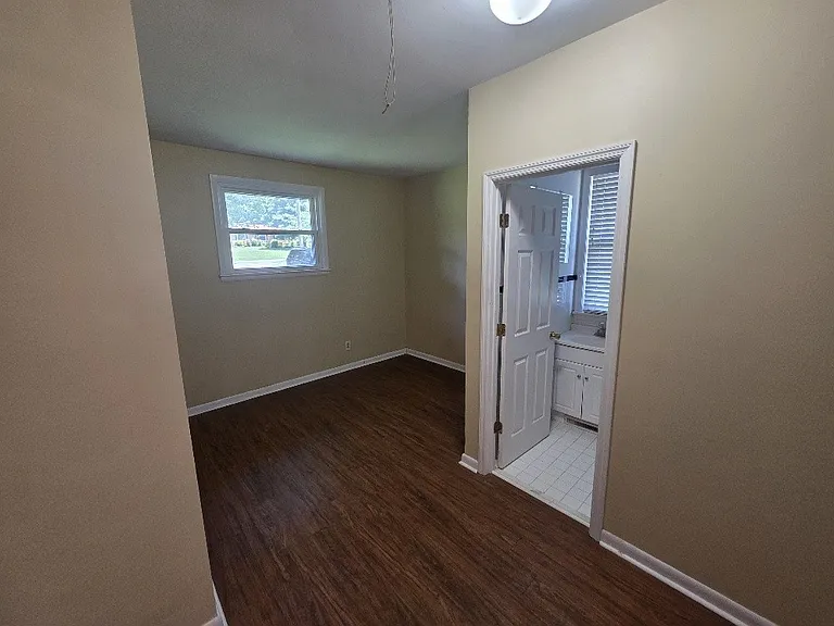 4935 Rawlings Rd — Photo 18