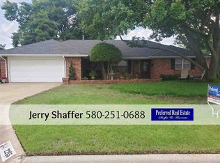 2215 Redbud Ave, Duncan, OK 73533