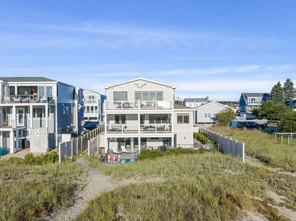 126 Ocean Boulevard, Seabrook, NH 03874