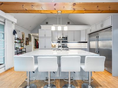 33 Railroad Ave Unit 201, Gloucester, MA, 01930