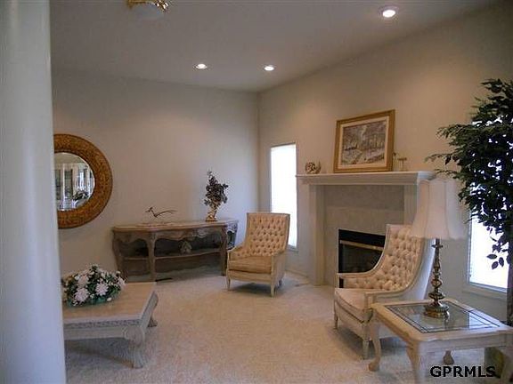 5th image of 7913 S 93rd St