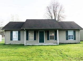 75 Berley Wood Ct, Stanton, KY 40380
