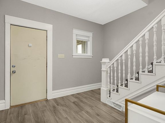 4th image of 1329 Newton Ave N