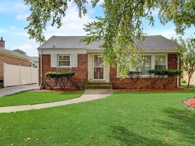 6941 W Keeney St, Niles, IL, 60714