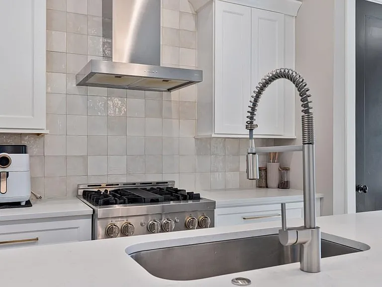 2356 Mason Dr #B-7 — Photo 10