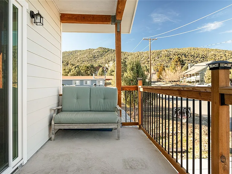 1215 Valley View Dr — Photo 39