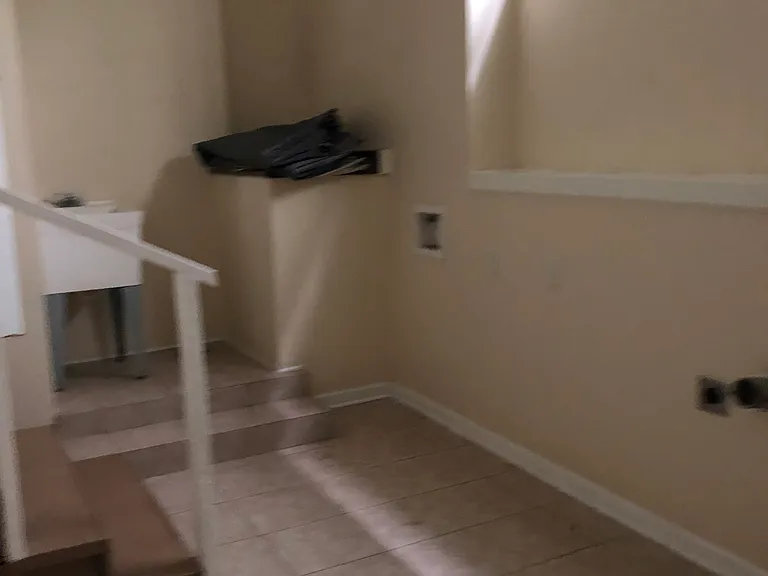 564 Cotton St — Photo 8