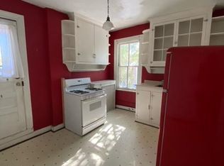 1028 N King St #2, Alexandria, VA 22314