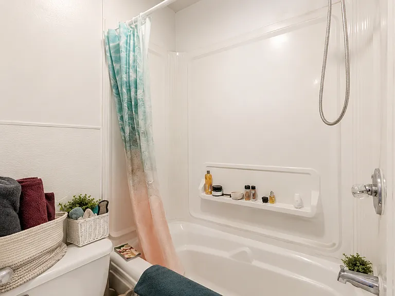 115 Carruthers Ave #4 — Photo 6