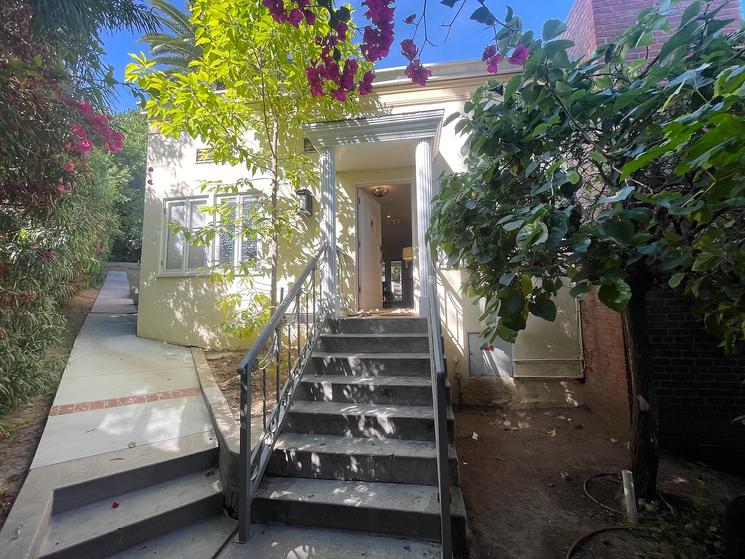Londonderry Pl, Los Angeles — Photo 3