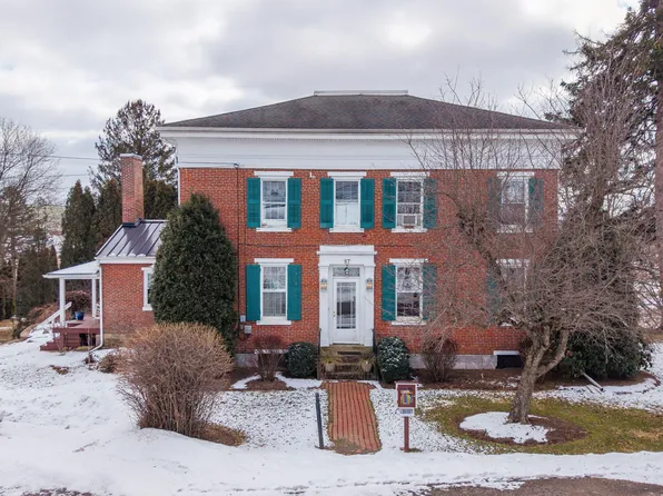 87 Schoolhouse Rd, Bloomsburg, PA 17815