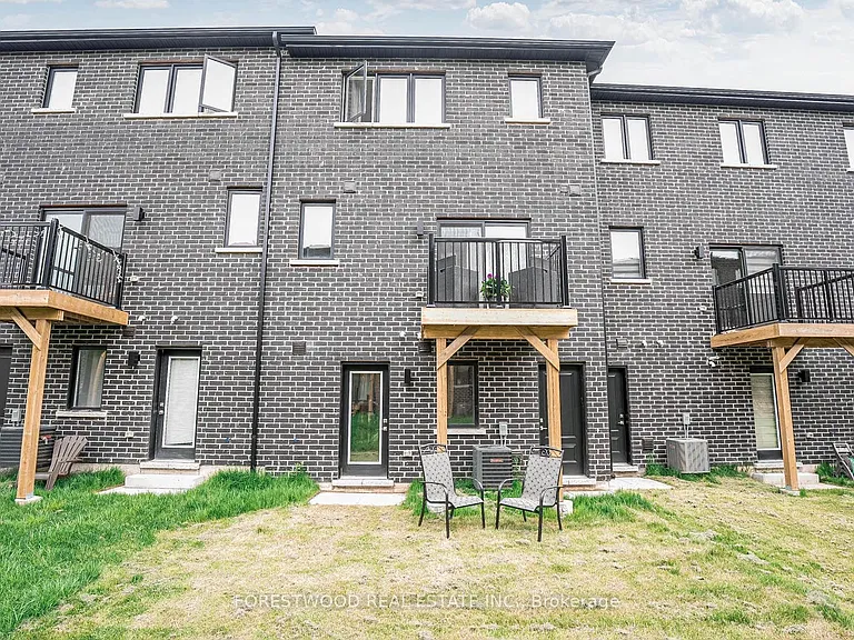 53 Humberstone Dr — Photo 49