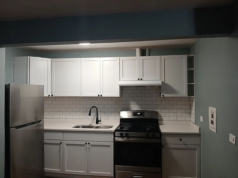 94 W Michael Ln #B — Photo 1