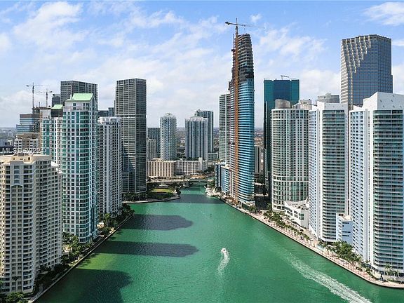 4th image of 325 S Biscayne Blvd #Up26