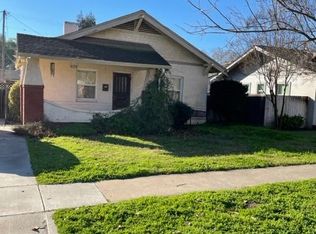 420 W 1st St, Ripon, CA 95366