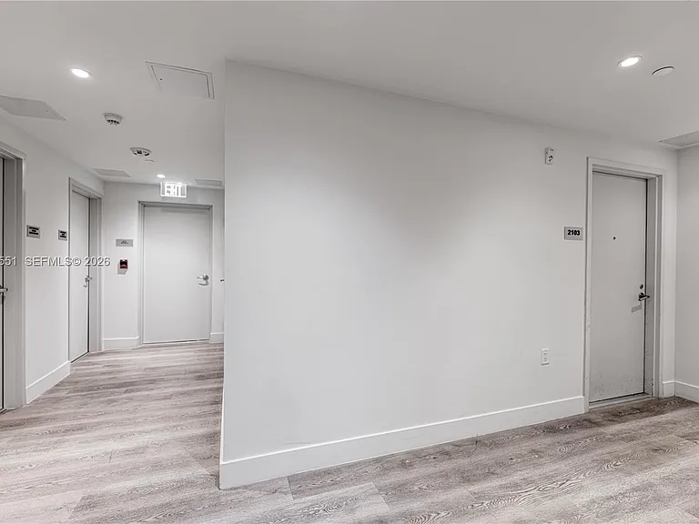 239 SW 9th St #2103 — Photo 39