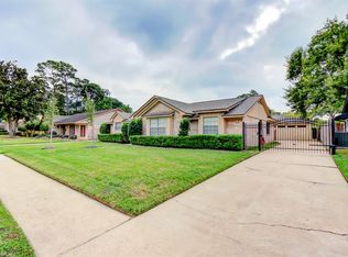 1047 Marcella St, Houston, TX 77091