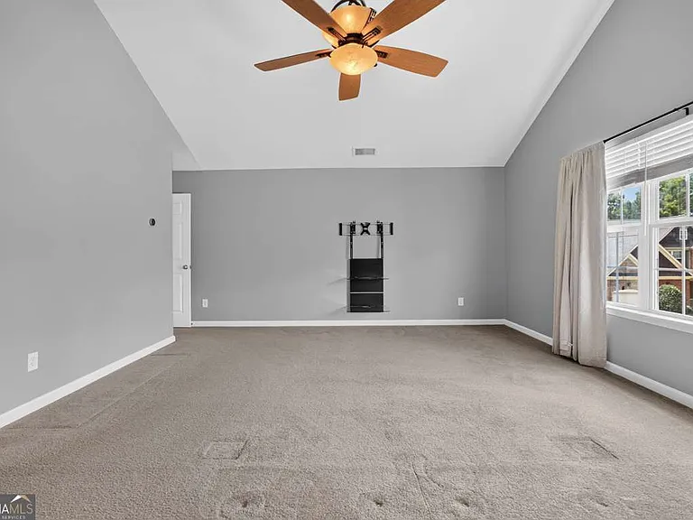 153 Fitzroy Ln — Photo 41