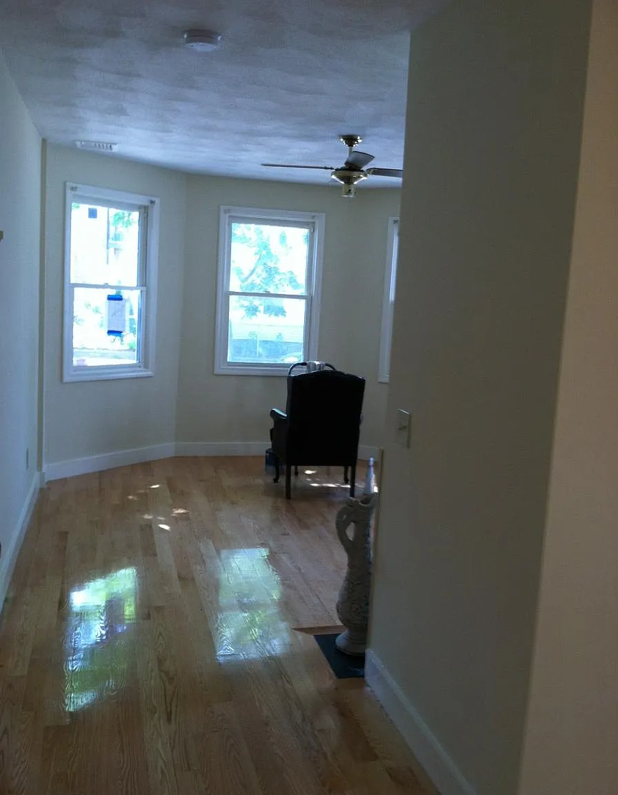 2 bed, 950 sqft, $2,750 — Photo 2