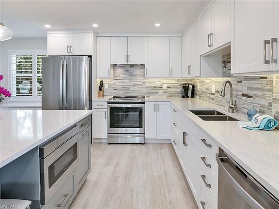 4th image of 880 Huron CT #1-103