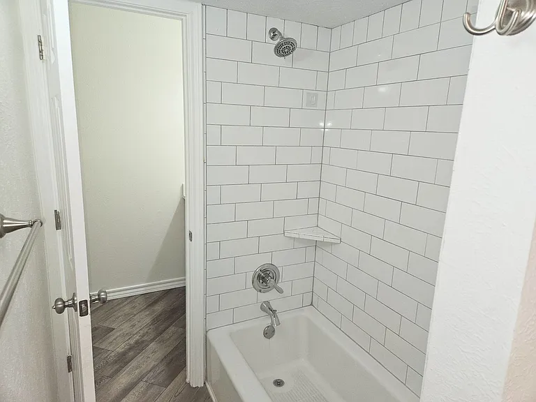 6908 Sunflower Cir N — Photo 14